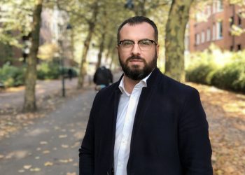 Sedat Arif är Ordförande och Kommunalråd